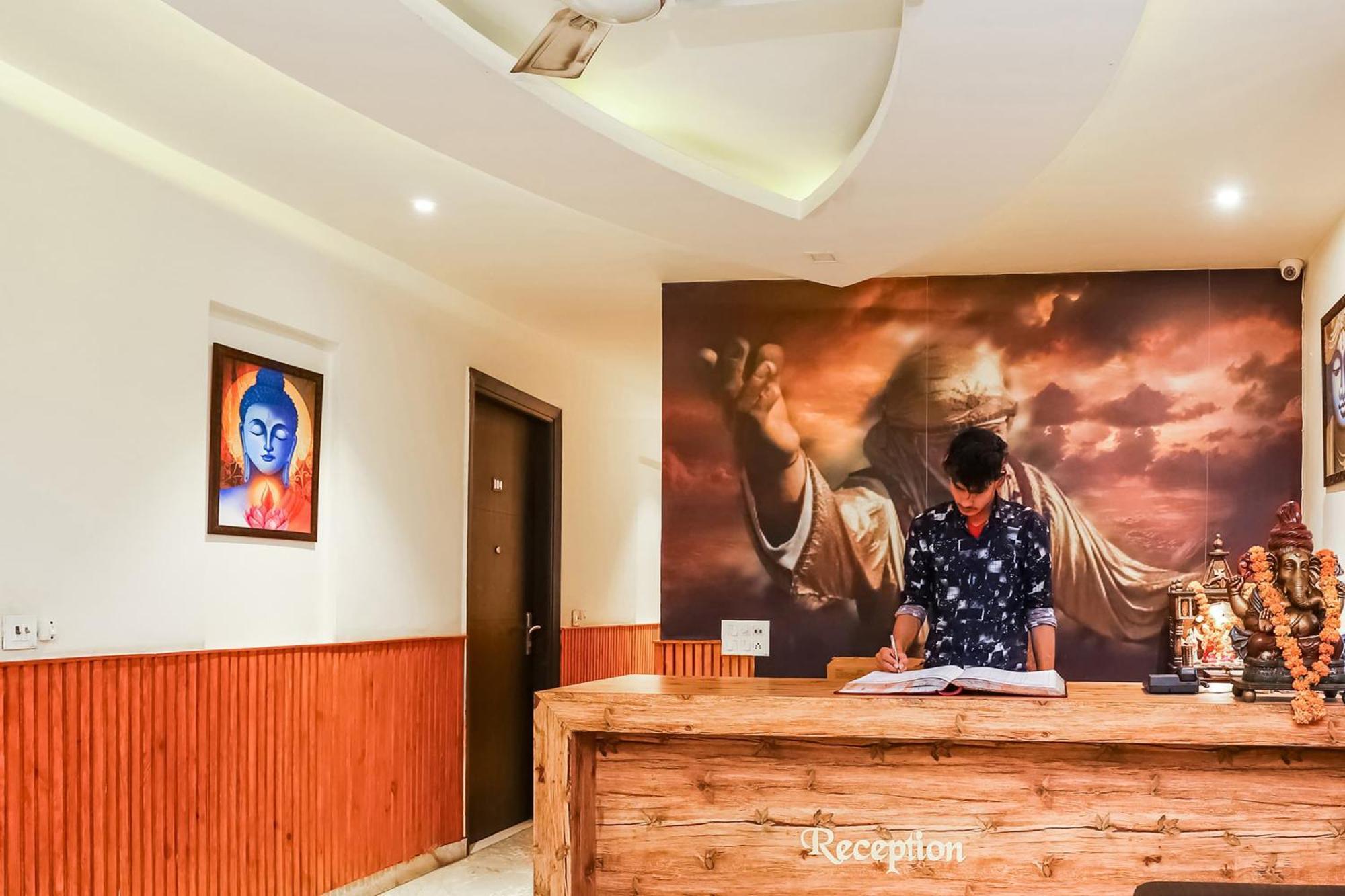 Hotel O Shri Sai Delhi  Bagian luar foto